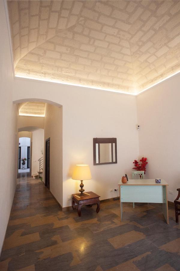 Case Vacanze "Residenze Trapanesi" Trapani Exterior photo